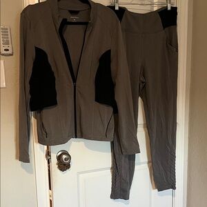 Jaanuu Gray Jacket and Black-Panel Leggings Set